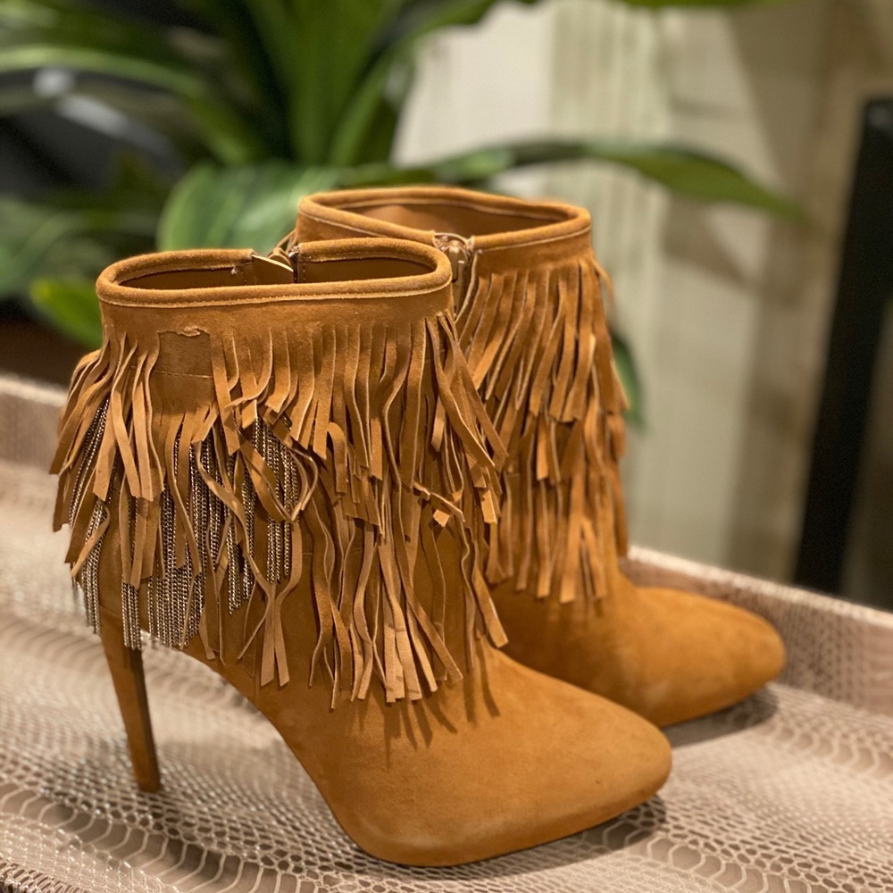 Fringe Camel Heel Boots Size 8.5